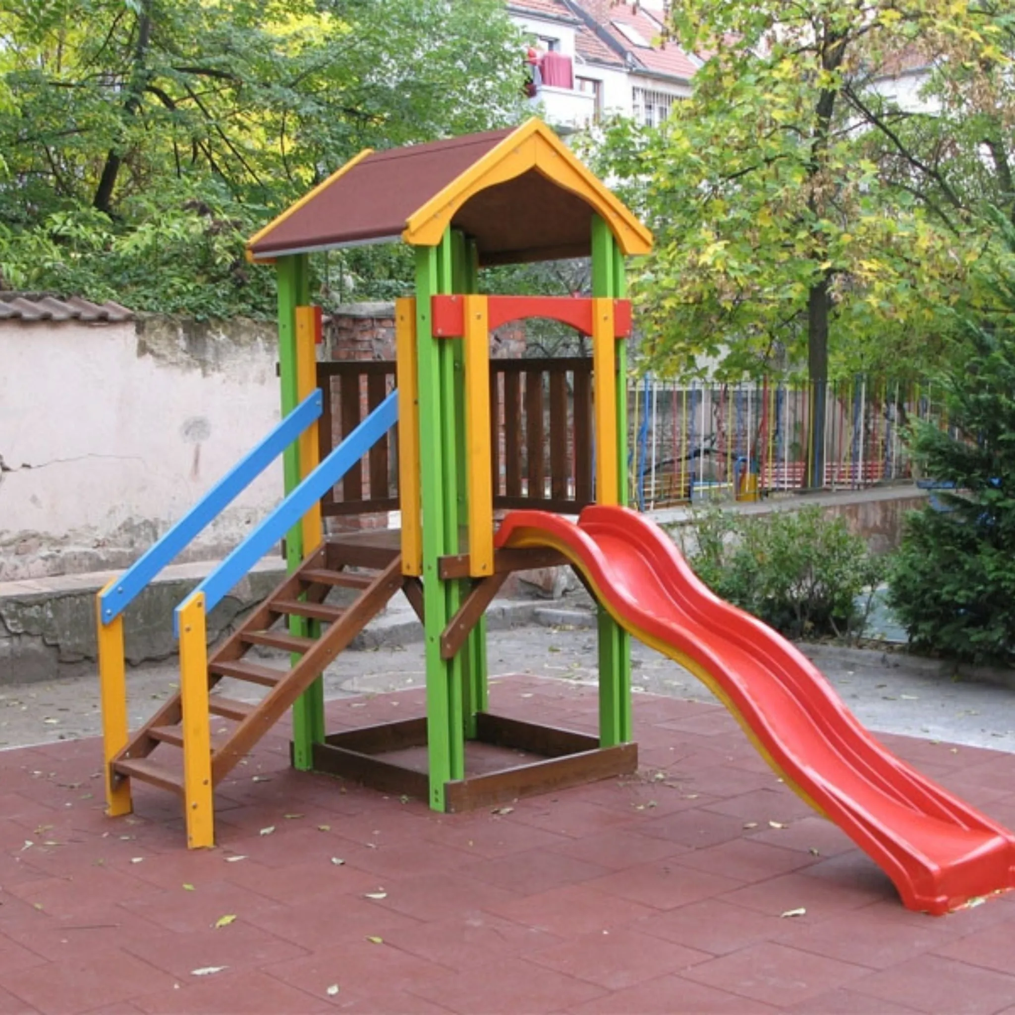 Cannons UK 50cm x 50cm x 30mm Rubber Playground Tiles (bulk discounts available)