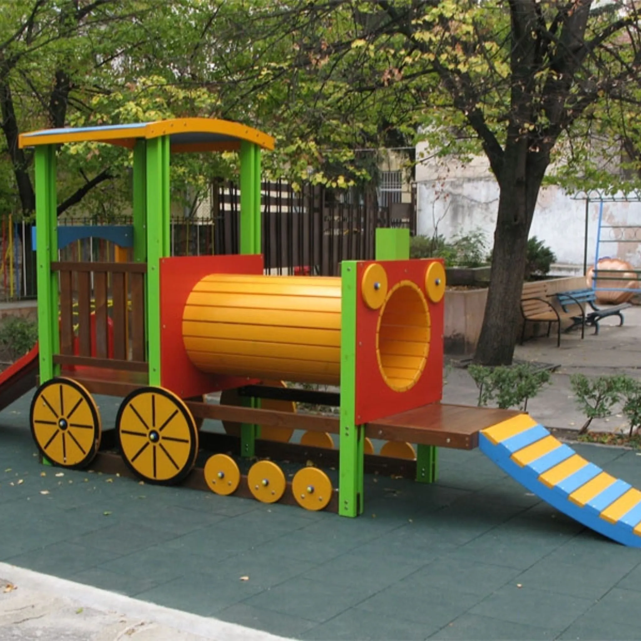 Cannons UK 50cm x 50cm x 30mm Rubber Playground Tiles (bulk discounts available)