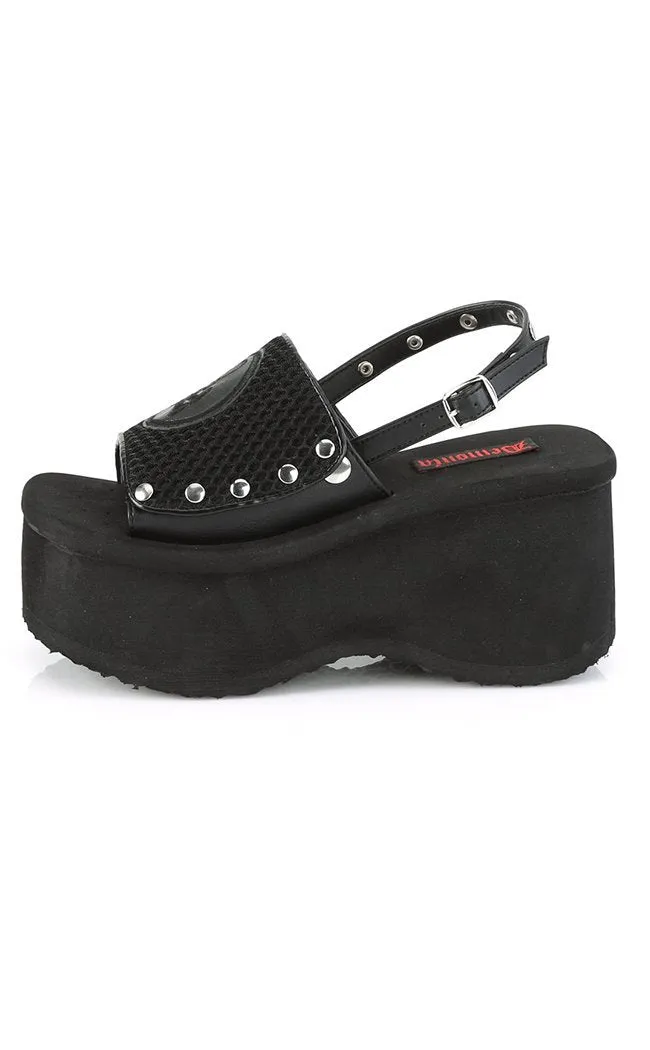 FUNN-32 Black Platform Slide Sandals