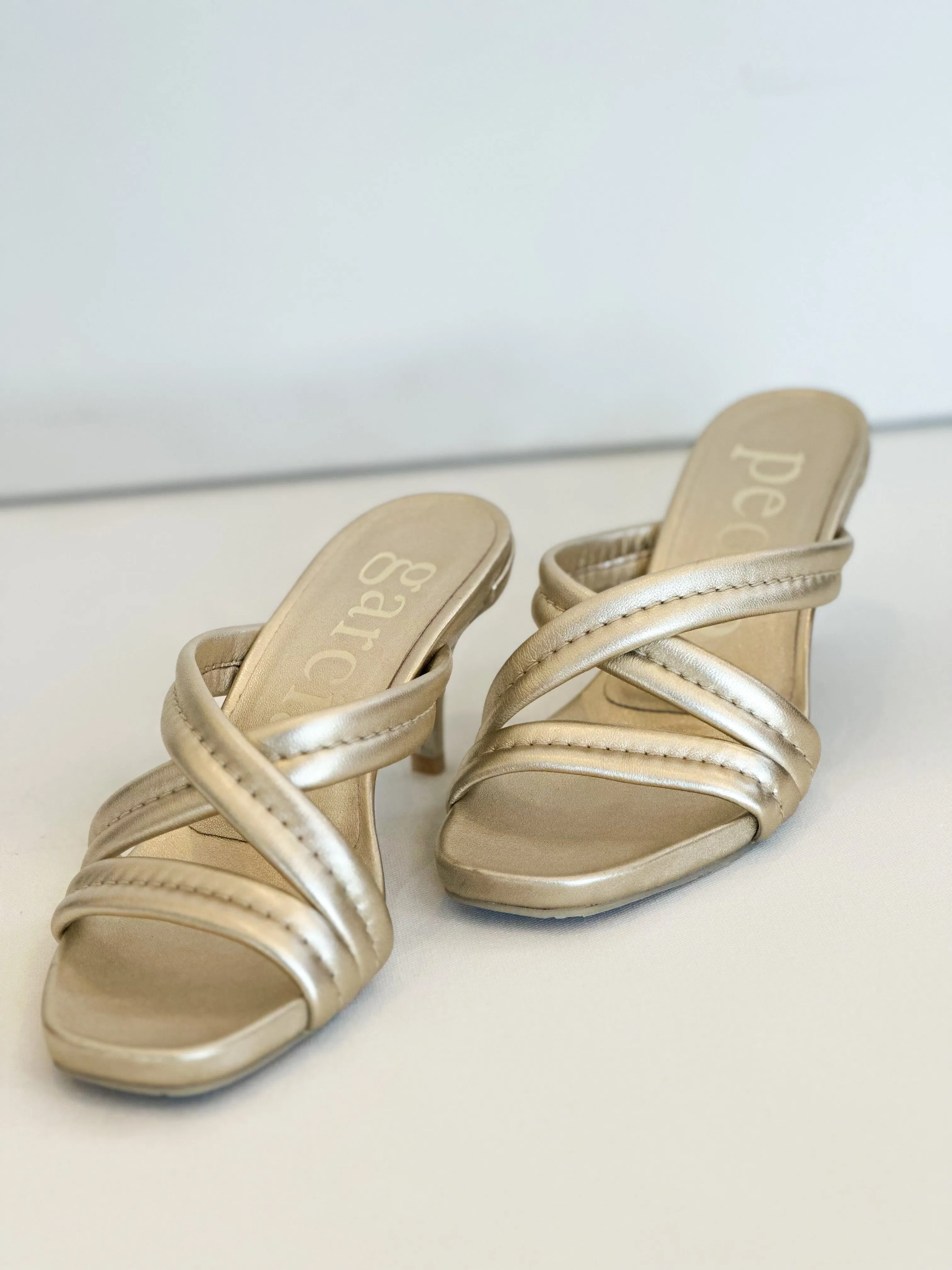 Pedro Garcia - Cindy in Creme Pebble Nappa Lame