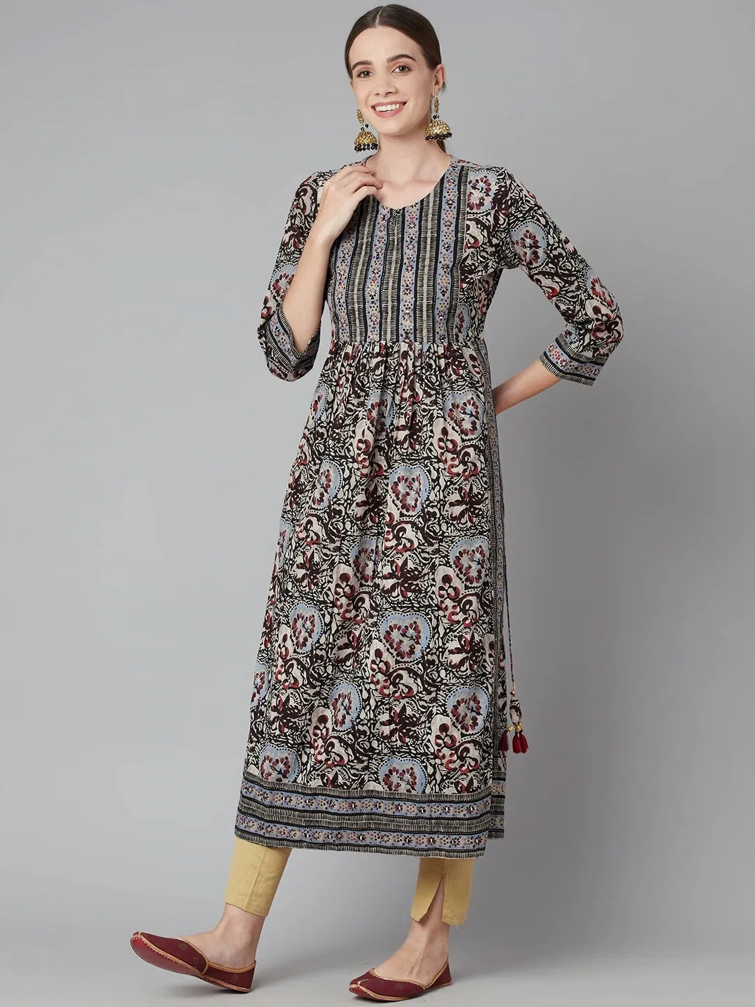 Women'S Grey Cotton Gathered Kurta With Side Slits.